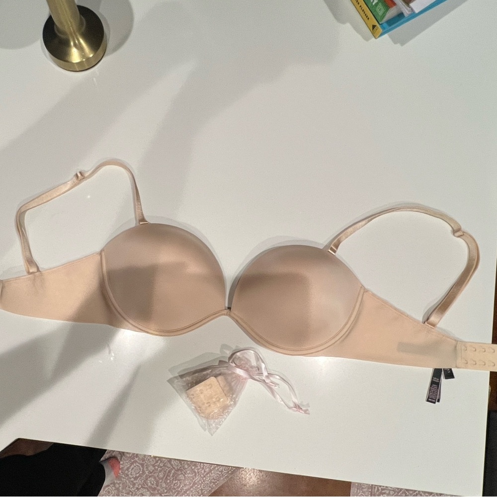NWOT Victorias Secret Multi Way Cream Colored Bra - Size 36D